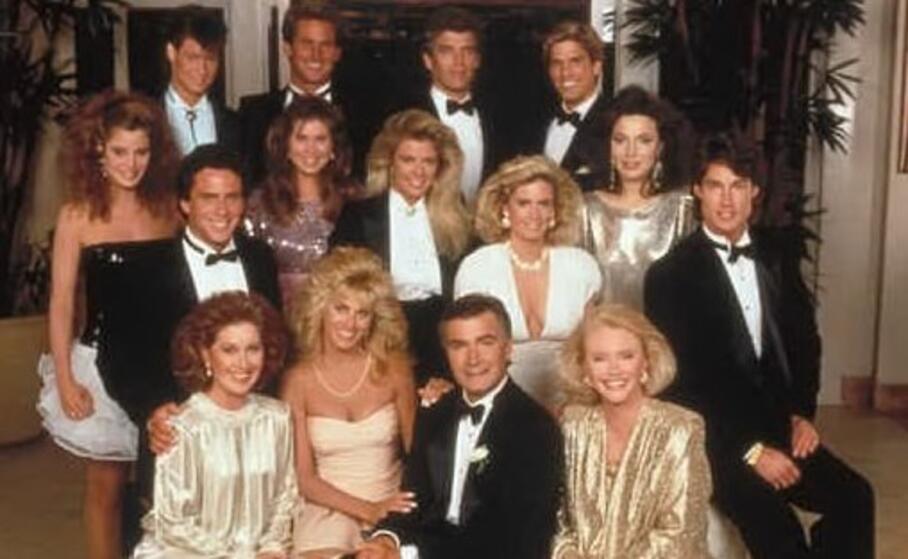 un immagine storica del cast (foto da google)