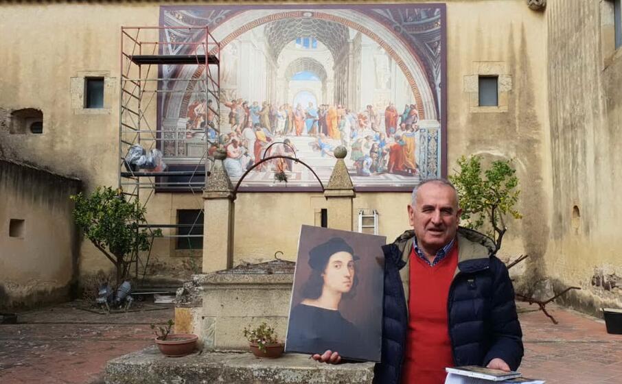 il sindaco di masulla alle spalle la scuola di atene (l unione sarda pintori)