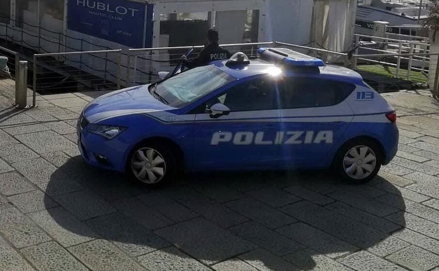una volante (archivio l unione sarda)
