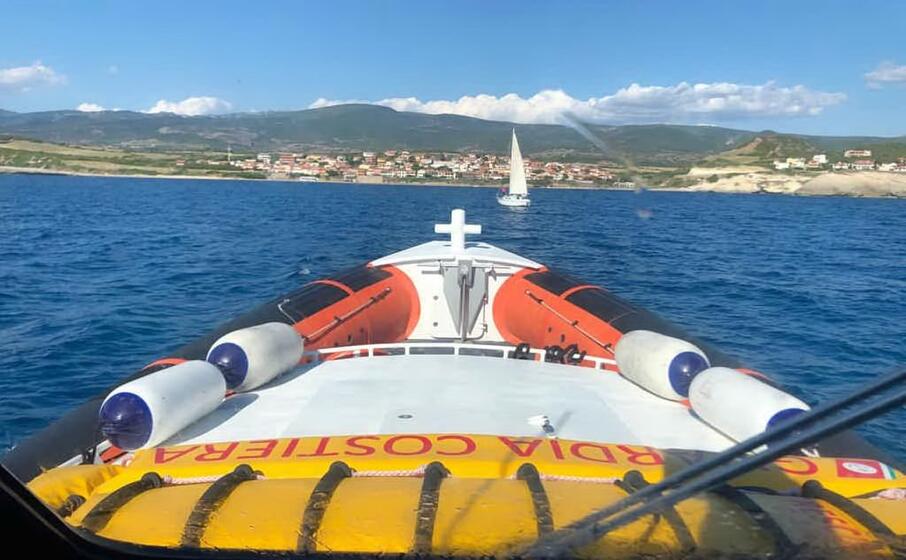 la motovedetta dalla capitaneria