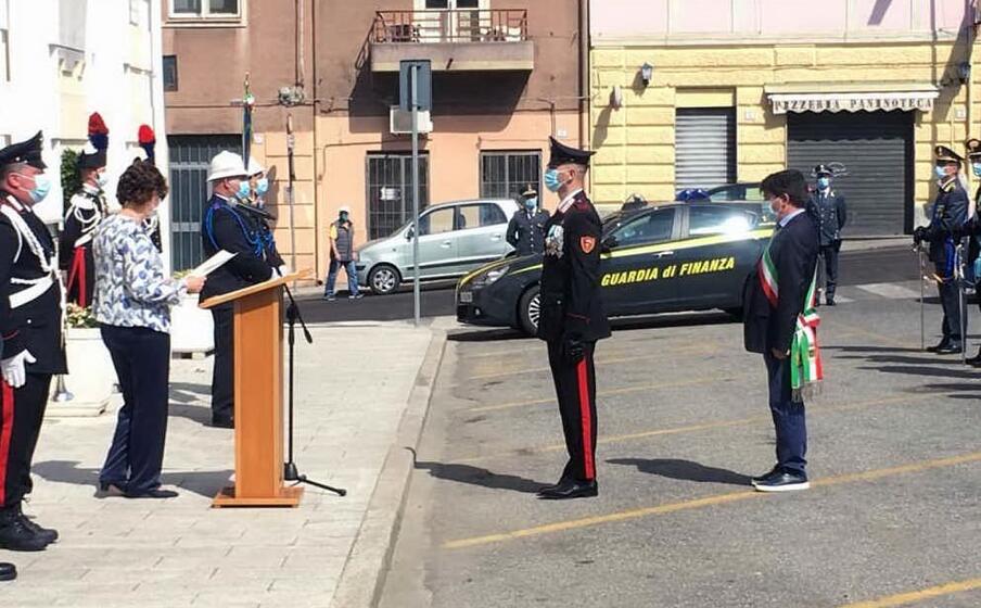 la cerimonia con l appuntato mauro brusca stamani a nuoro (l unione sarda pintori)