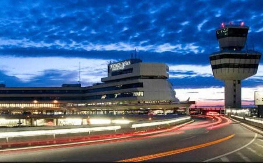 aeroporto di berlino tegel (foto da berlino com)