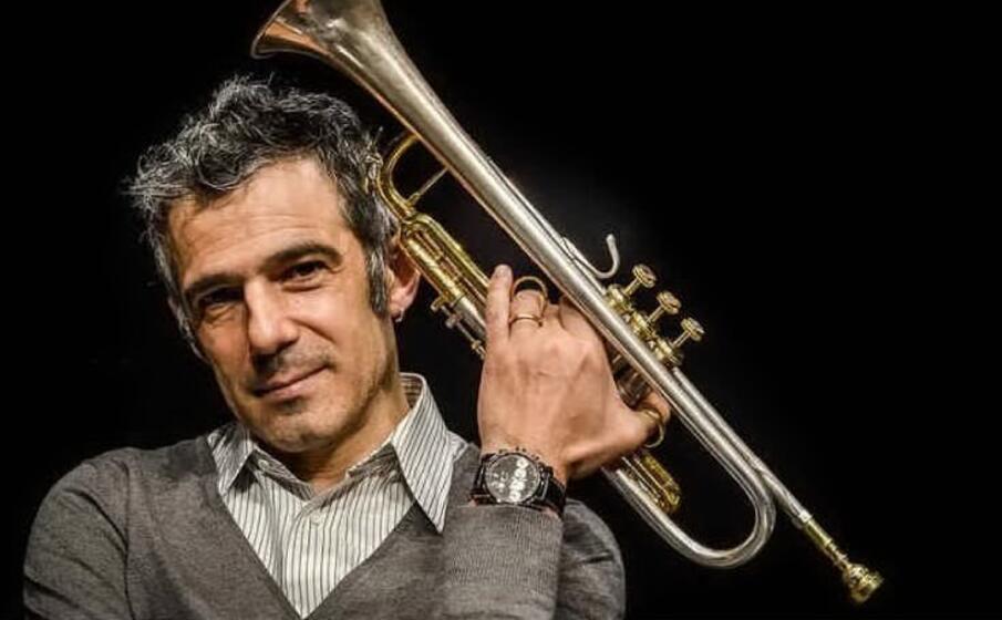 paolo fresu fra i protagonisti dell estate musicale sarda (archivio l unione sarda)