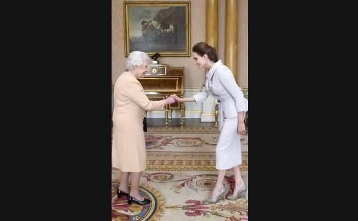 con la regina elisabetta
