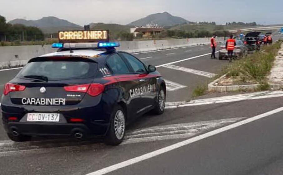 i carabinieri del nucleo operativo e radiomobile della compagnia di sanluri (l unione sarda pintori)