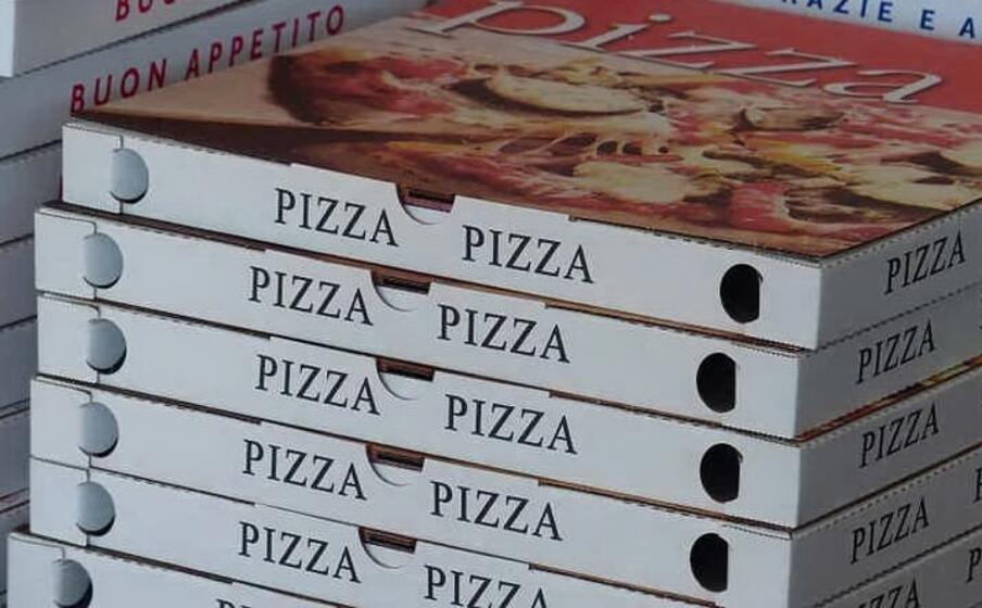 cartoni per la pizza (foto pixabay)