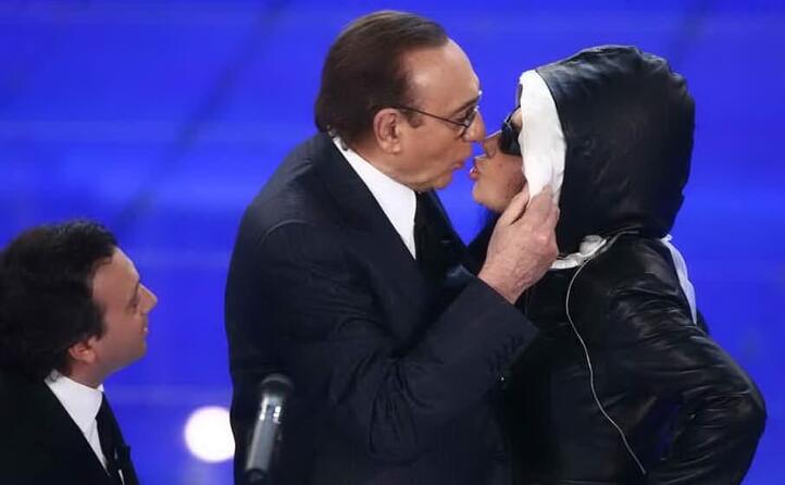 il bacio con loredana bert