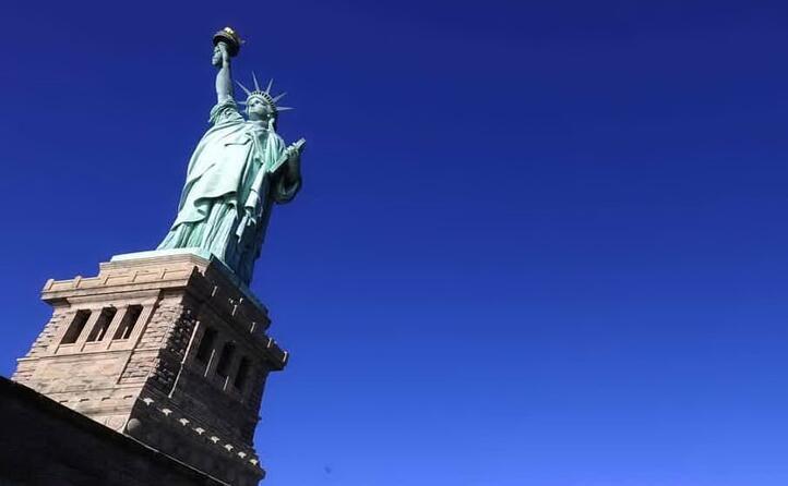 accaddeoggi 19 giugno 1885 la statua della libert arriva nel porto di new york