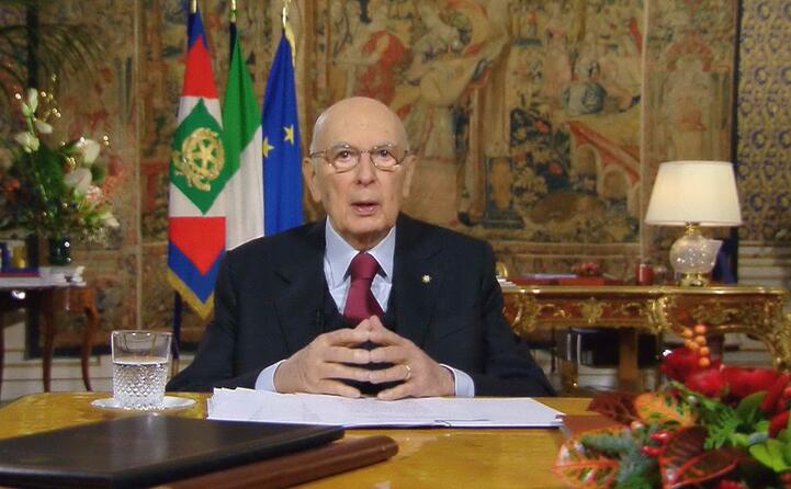 durante la lettura del messaggio di fine anno nel 2014 (foto quirinale)