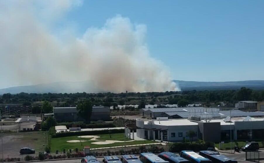 l incendio (foto orbana)