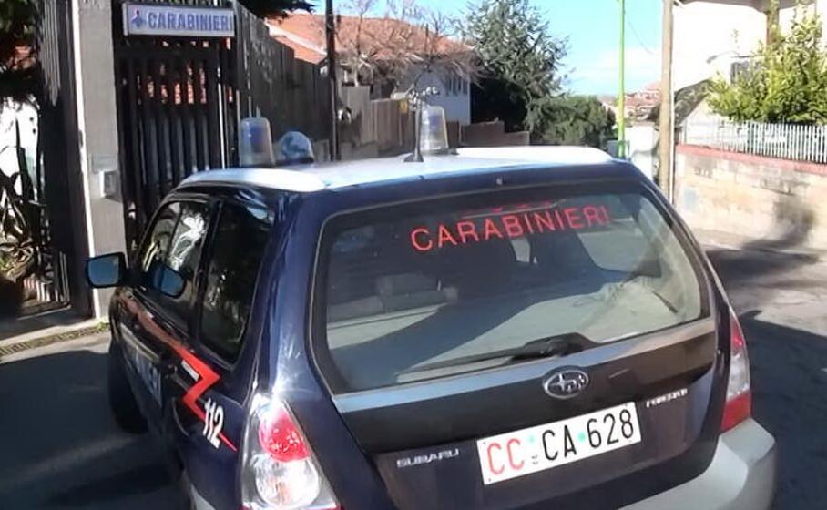i carabinieri della stazione di laconi (foto pintori)