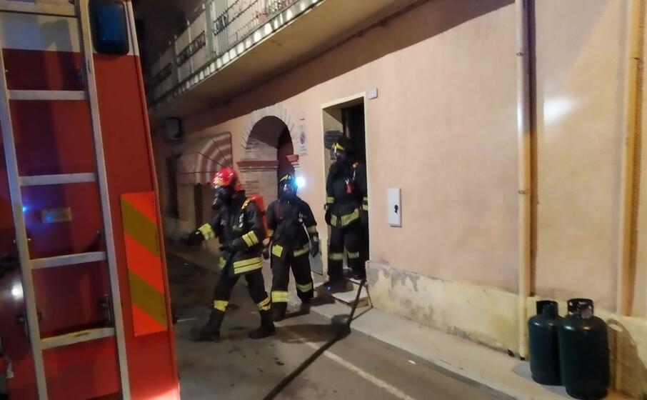 l intervento dei vigili del fuoco (foto l unione sarda cucca)