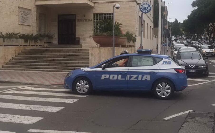 una volante (archivio l unione sarda)