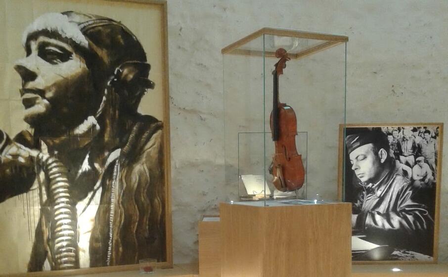 il violino (foto ufficio stampa)