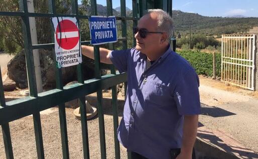 L'arrivo del prete di Dorgali, don Michele Casula