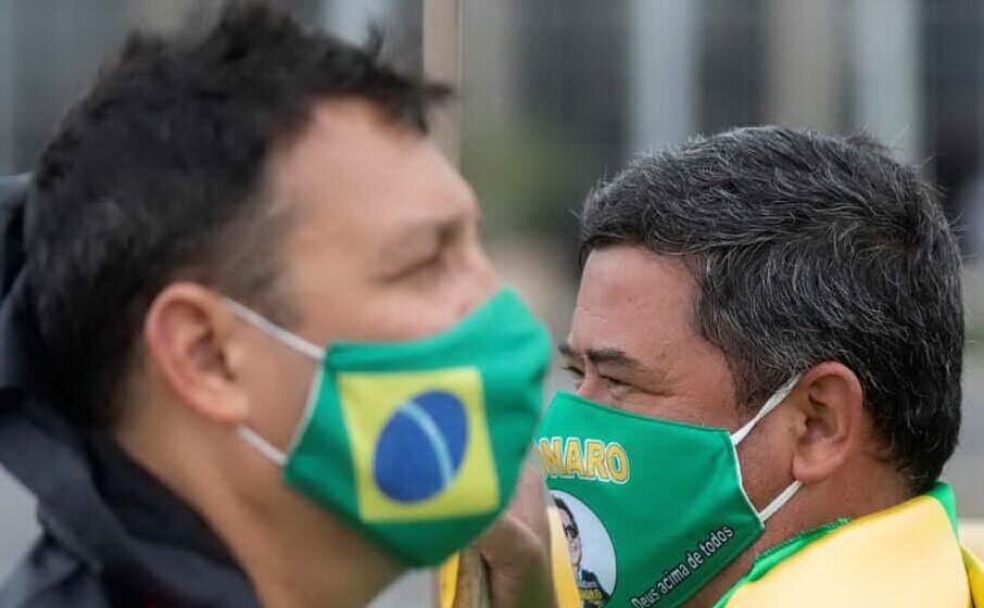 brasiliani a una manifestazione in supporto del presidente bolsonaro (archivio l unione sarda)