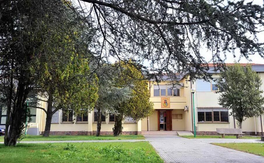 il municipio di lunamatrona (foto a pintori)