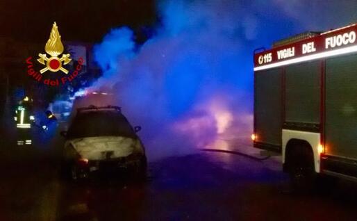 L'intervento dei pompieri (foto vigili del fuoco di Cagliari)