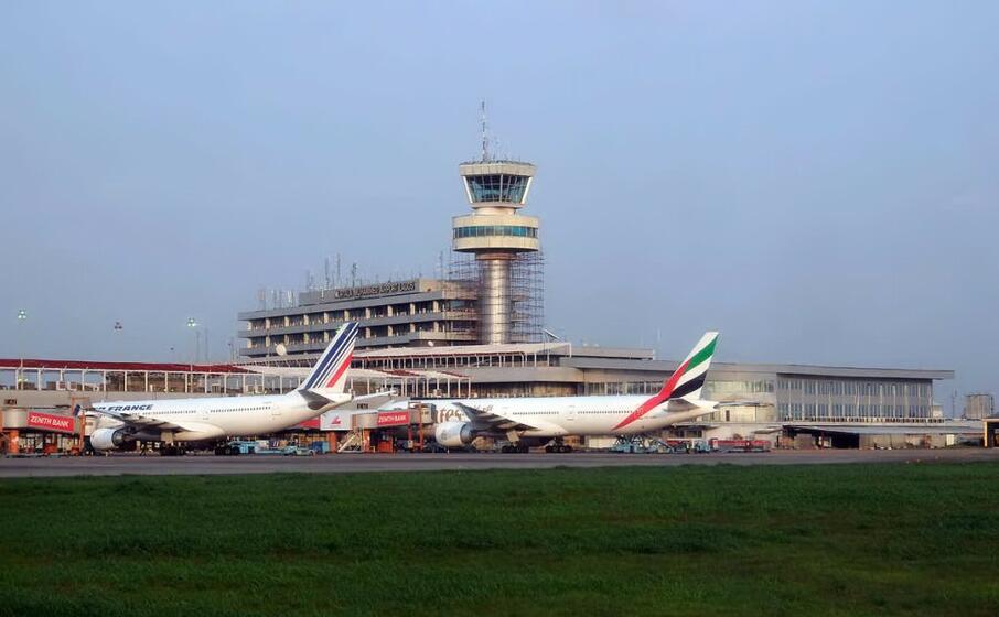 l aeroporto di lagos (wikipedia)