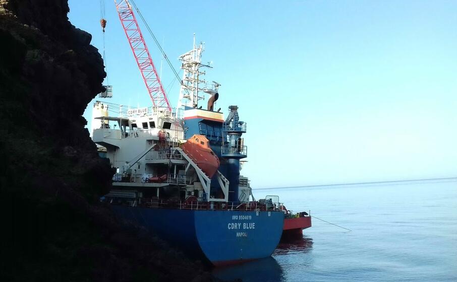il cargo incagliato (l unione sarda scano)