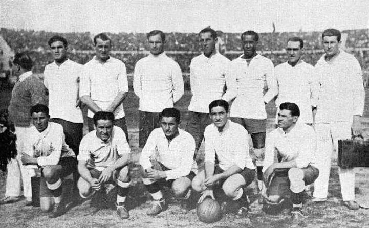 accaddeoggi 13 luglio 1930 in uruguay il primo campionato mondiale di calcio se lo aggiudicano i padroni di casa