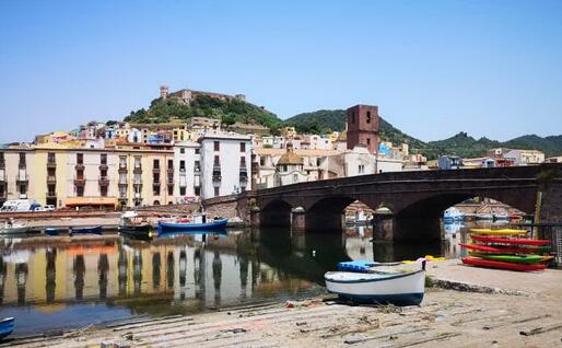Un'altra immagine di Bosa (foto Gugliemo Niada)