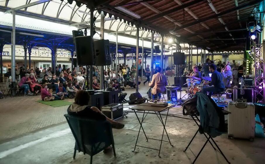 l ex mercato civico durante il festival girovagando (foto concessa)