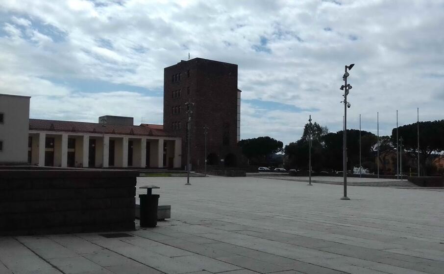 la torre civica di carbonia (l unione sarda scano)