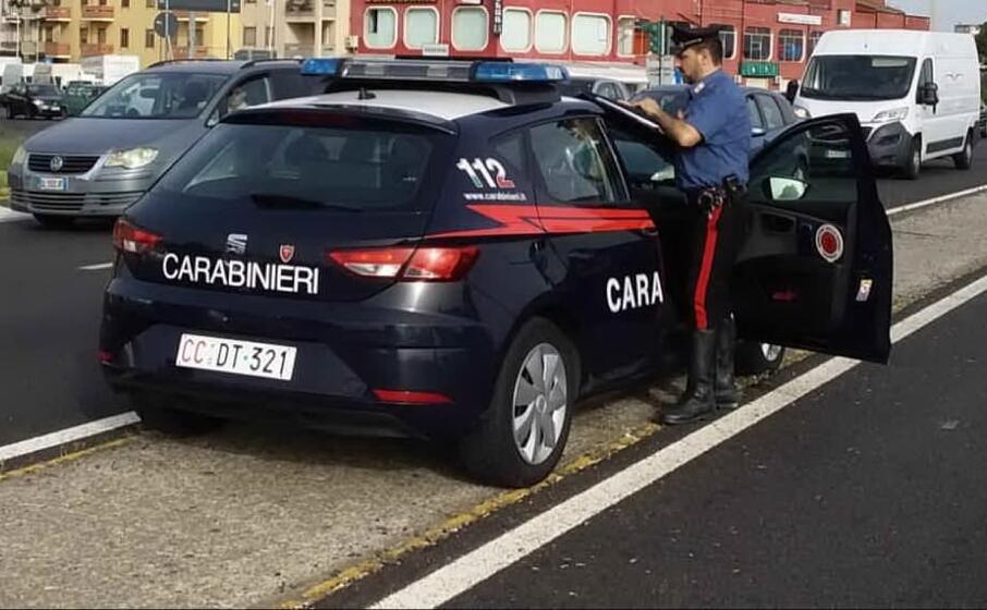 (foto carabinieri)