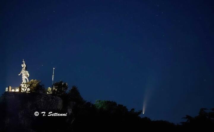 la cometa e il redentore di nuoro (foto tommaso settanni)