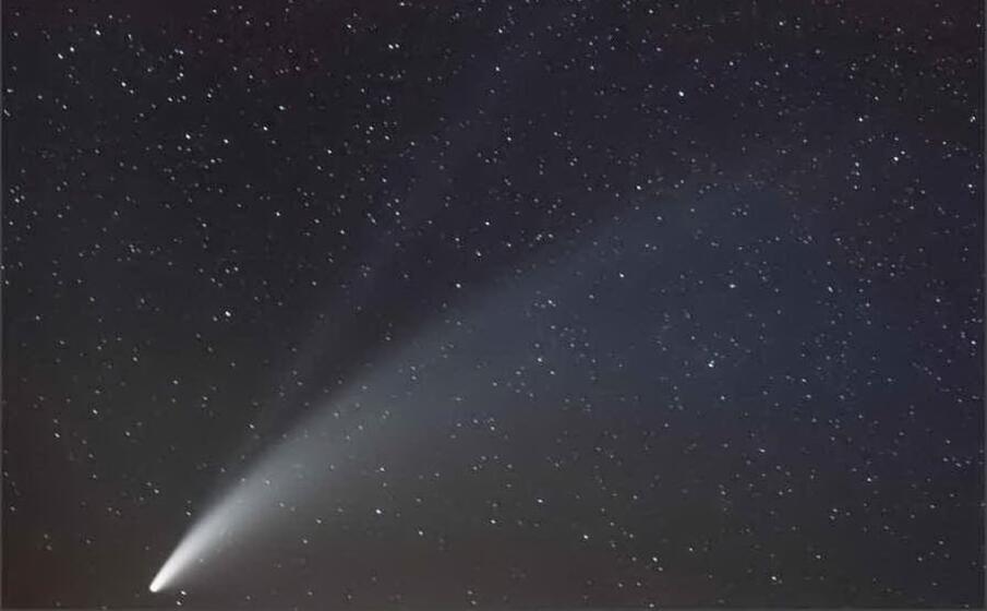 Neowise: tutta la bellezza della cometa nel cielo pratese FOTO e VIDEO Neowise: tutta la bellezza della cometa nel cielo pratese FOTO e VIDEO