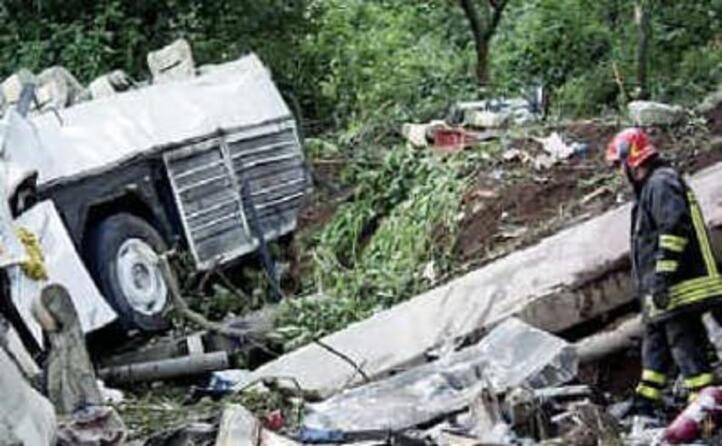 accaddeoggi 28 luglio 2013 40 vittime in un incidente in irpinia