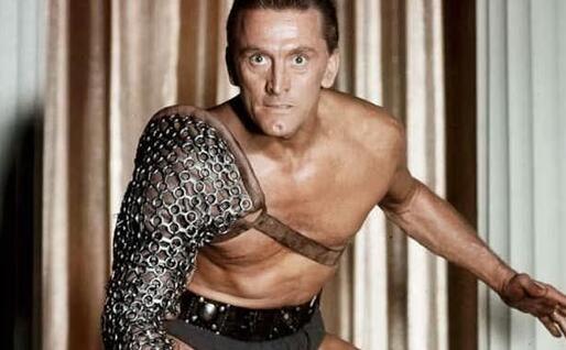 Nei panni di Spartacus (foto da frame video)
