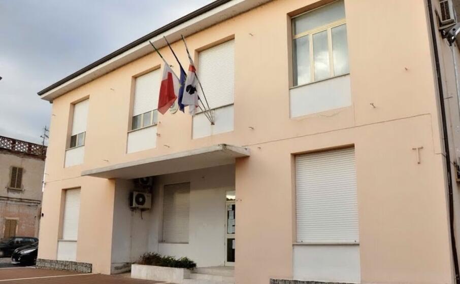 il municipio di simaxis (archivio l unione sarda)