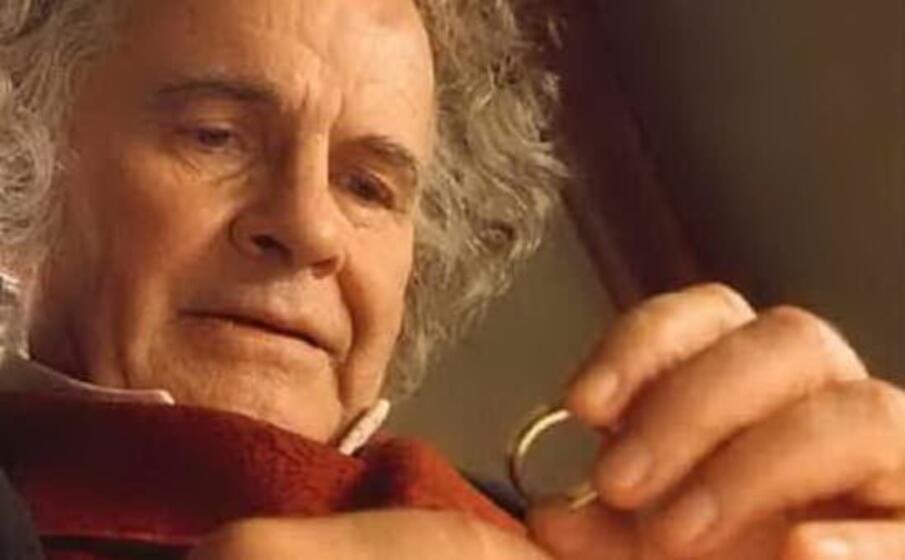 fra gli addii eccellenti nel mondo del cinema anche quello il 19 giugno a ian holm bilbo baggins de il signore degli anelli