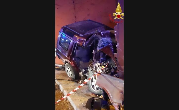 15 ottobre strage sull orientale sarda tre persone muoiono in un incidente tra cardedu e bari sardo