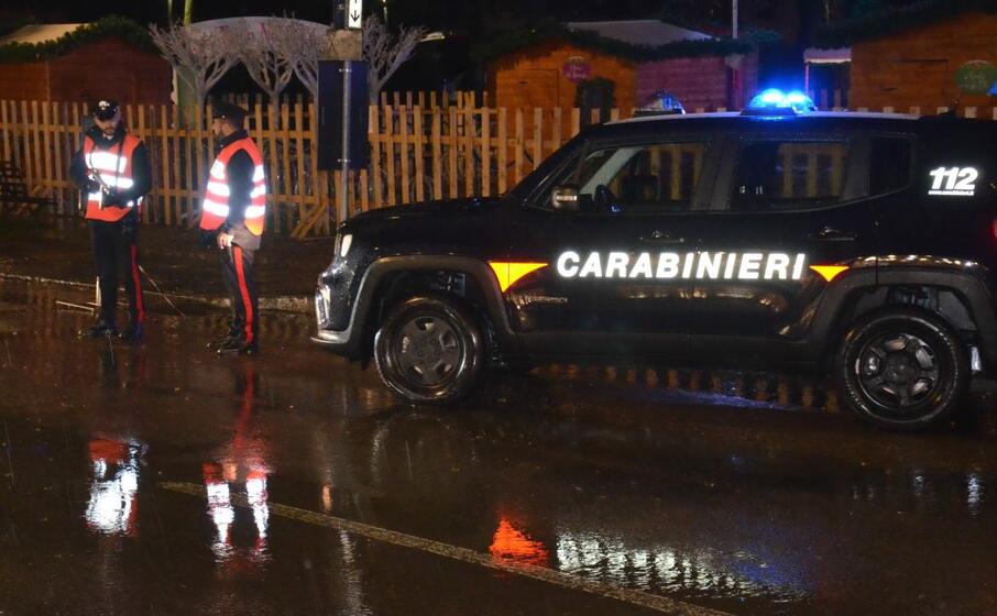 (foto carabinieri)