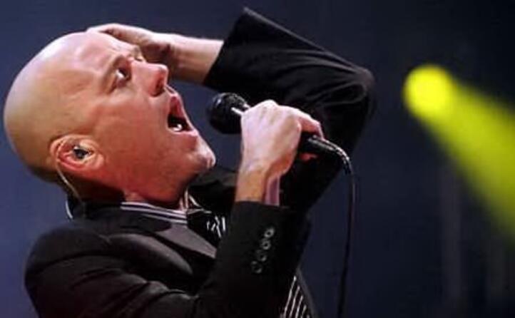 sul palco durante uno degli ultimi concerti dei rem