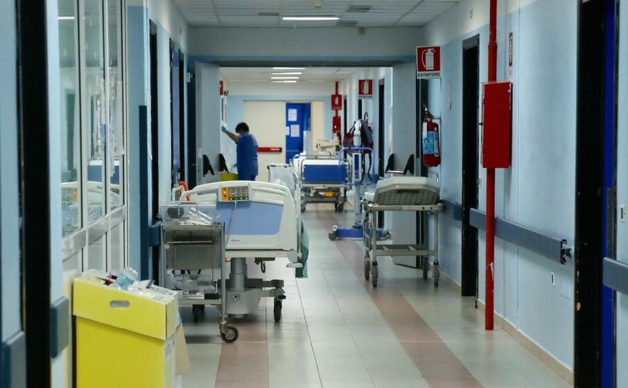 il reparto di medicina dell ospedale sirai (archivio l unione sarda)