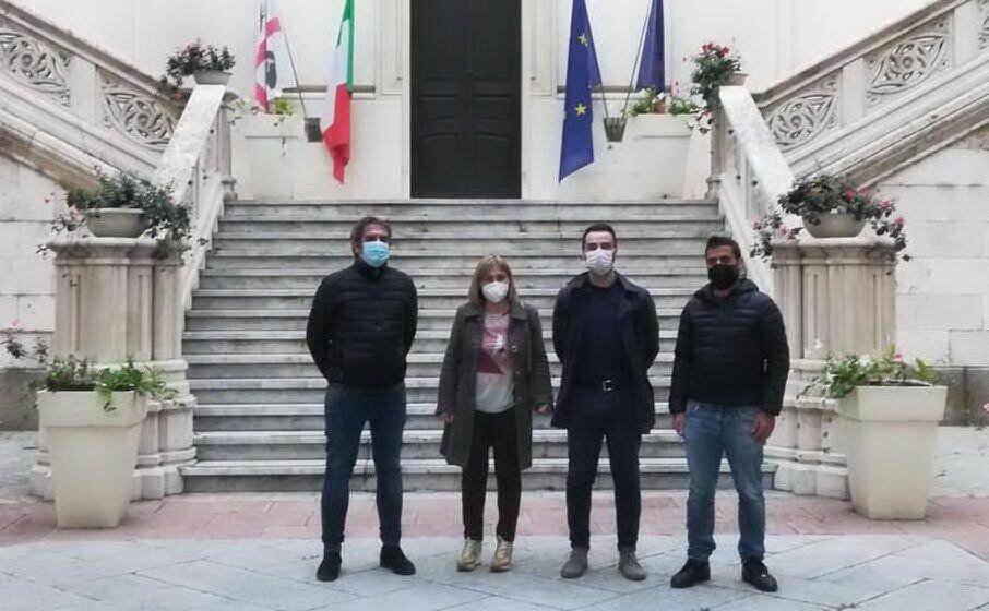 didascalia gli amministratori di burcei dopo un recente incontro col sindaco paolo truzzu (foto serreli)