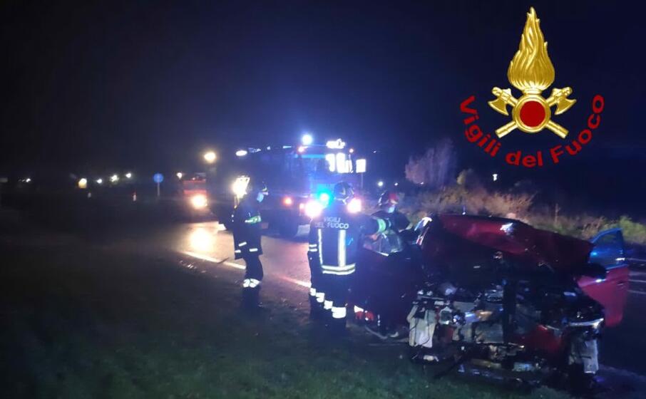 isoccorsi nella zona dello sconto (foto vigili del fuoco)