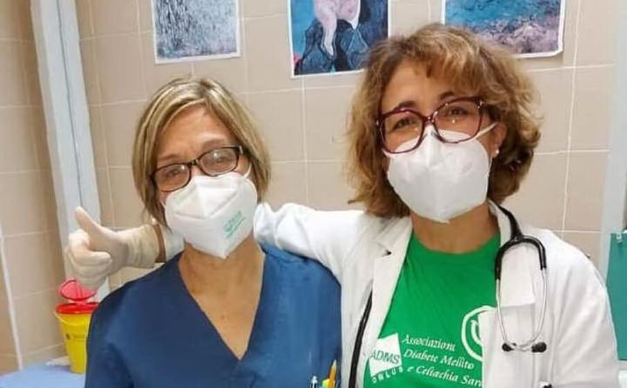 due dottoresse che hanno lavorato nel punto vaccinale (foto concessa dall amministrazione)