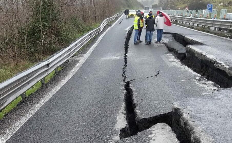 la voragine (foto da facebook)