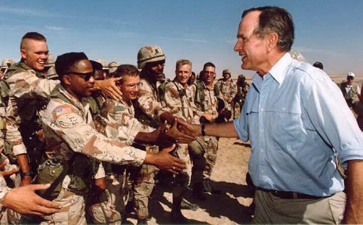 gli stati uniti di bush senior bombardano le forze irachene