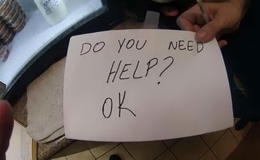 il biglietto scritto dalla cameriera (orlando police)