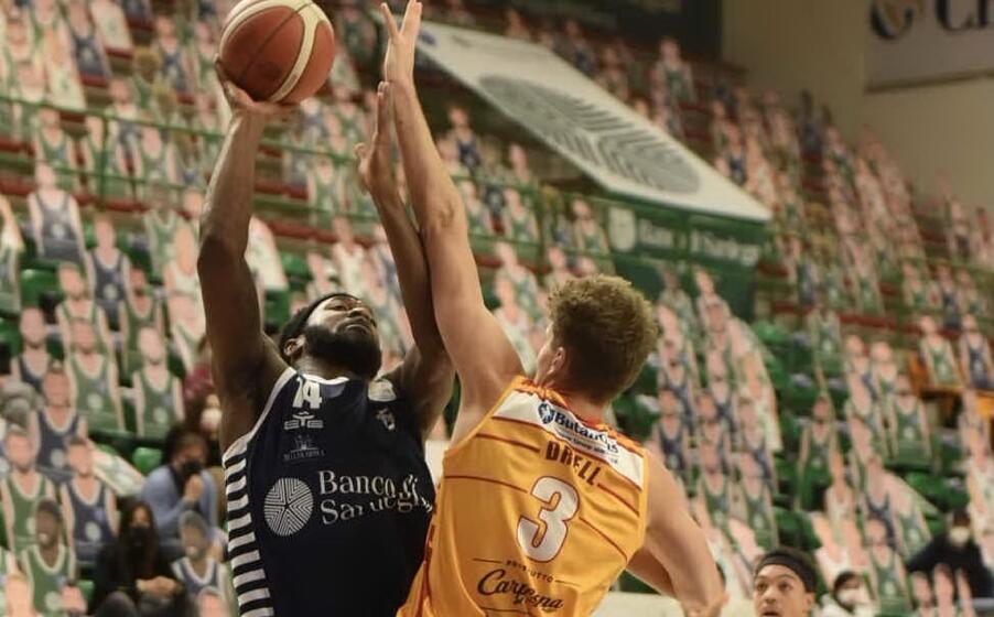burnell in azione (foto l unione sarda gloria calvi)