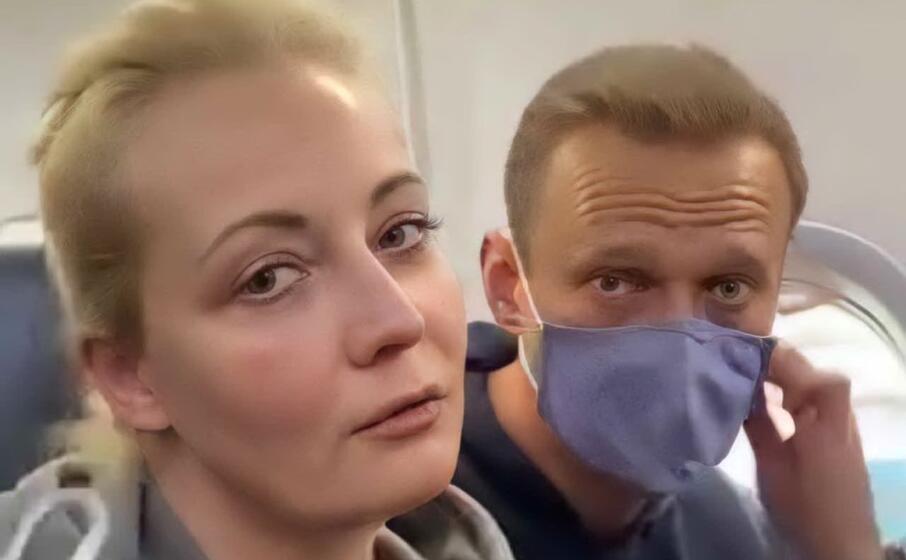 il selfie in aereo (foto instagram)