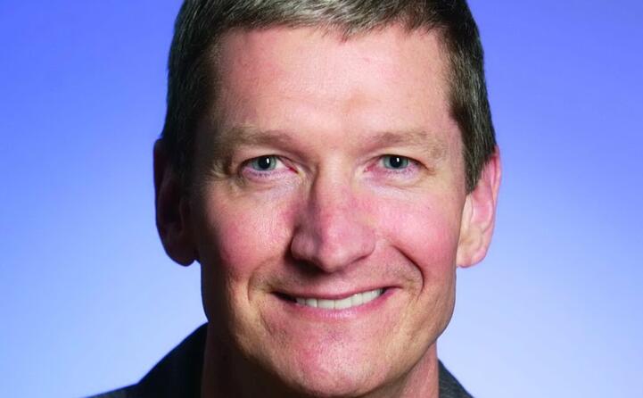 restava tale solo sulla carta ma in pratica passava gli impegni a tim cook