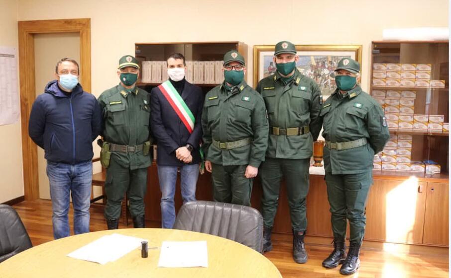 i tre nuovi agenti (foto comune di sennori)