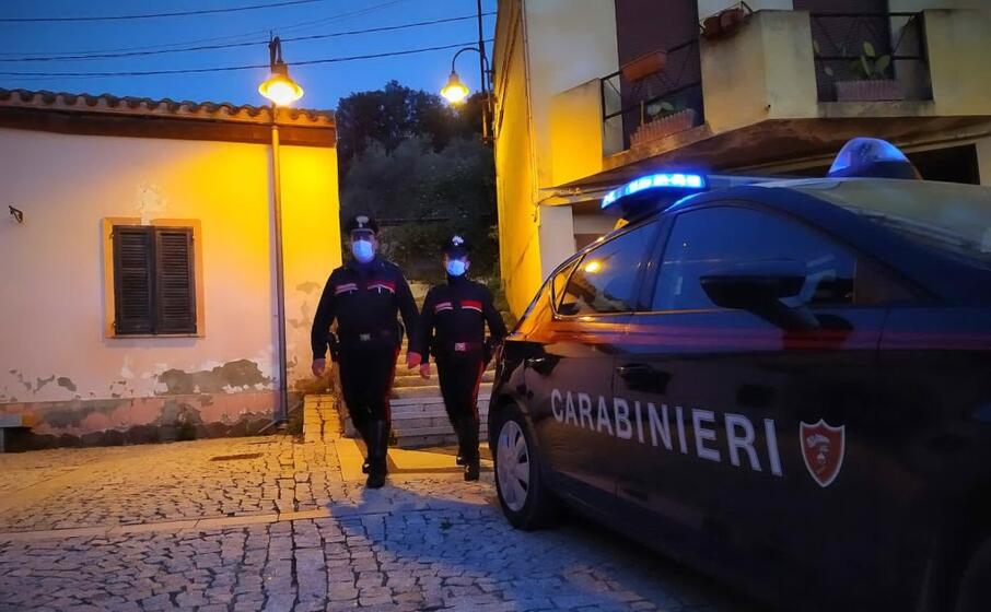 carabinieri a carbonia (foto carabinieri)